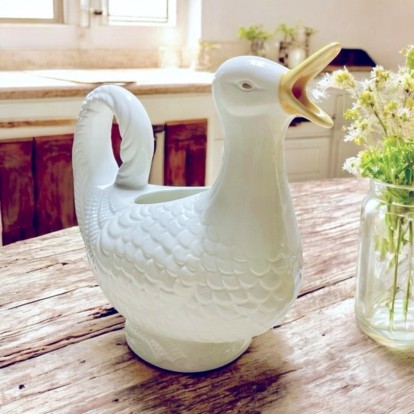 Rosenthal Netter Italy White
Duck Pitcher - Picture 1 of 10